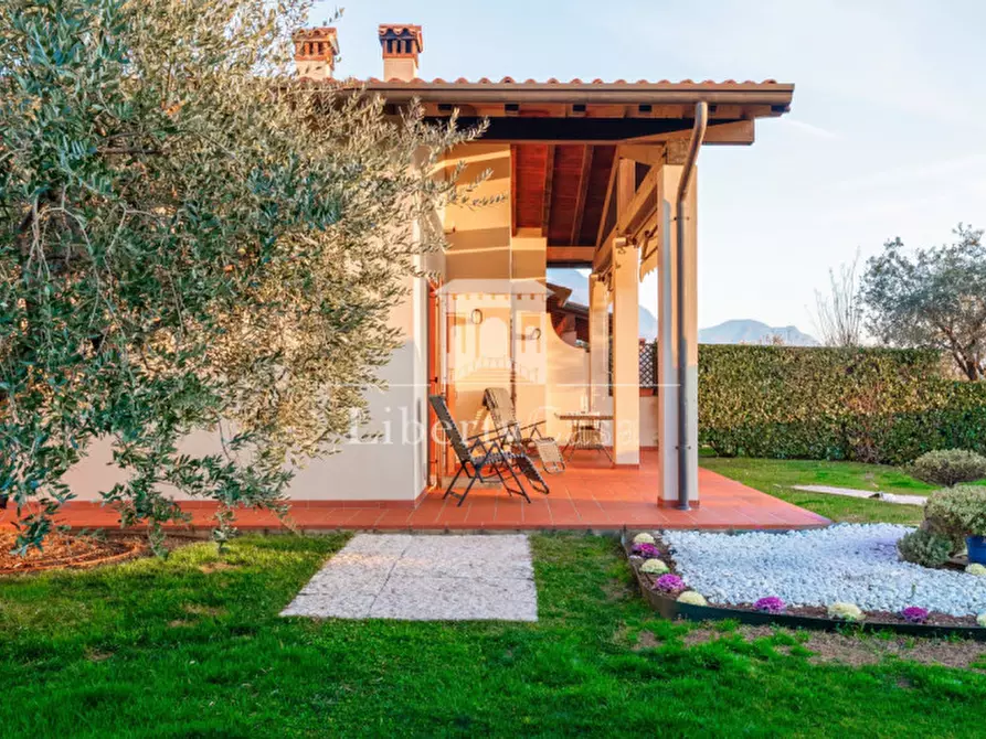 Immagine 12 di Villa in vendita  in Via Vallette a San Felice Del Benaco