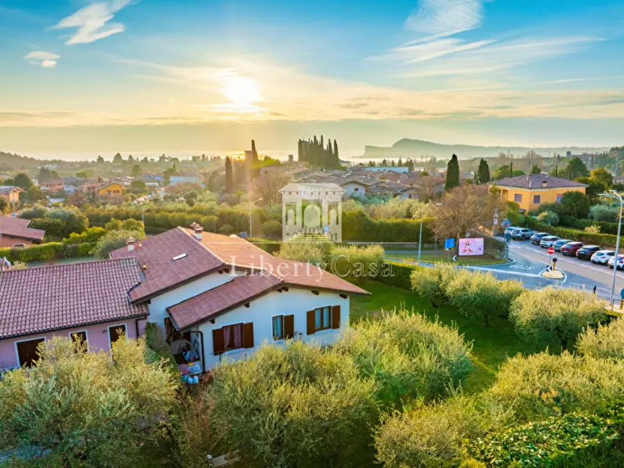 Immagine 14 di Villa in vendita  in Via Vallette a San Felice Del Benaco