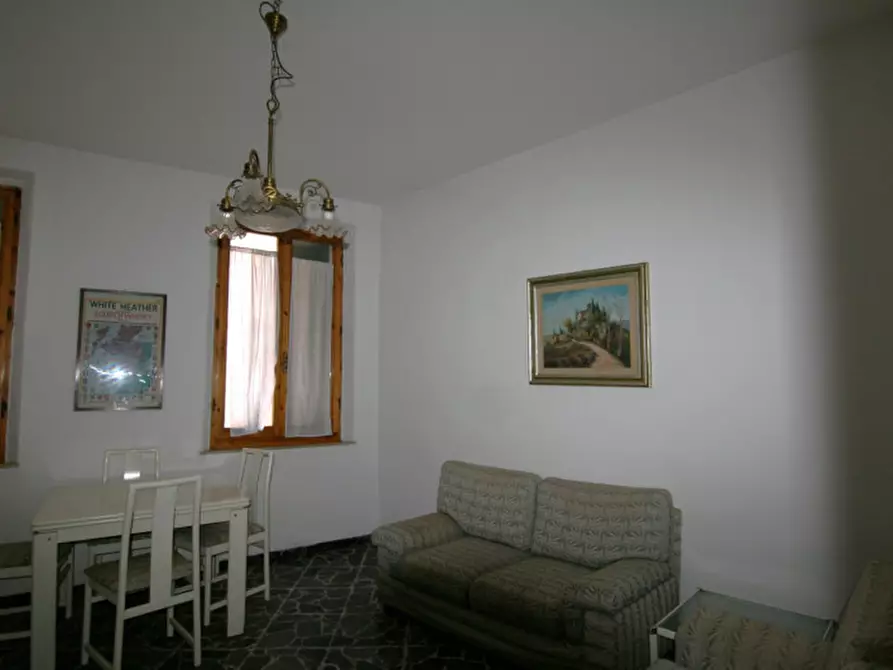 Immagine 4 di Casa indipendente in vendita  a Foiano Della Chiana