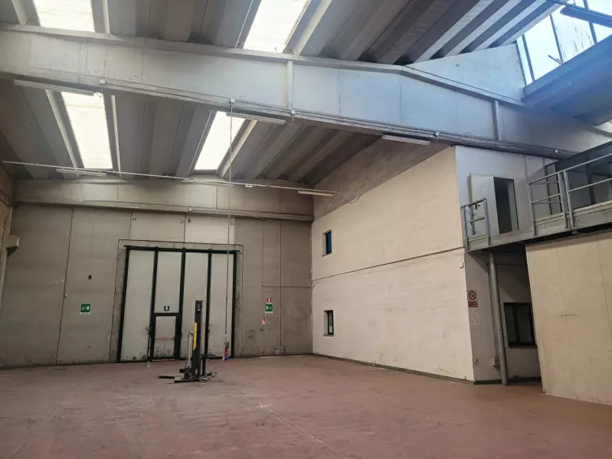 Immagine 5 di Capannone industriale in affitto  a Fiorano Modenese