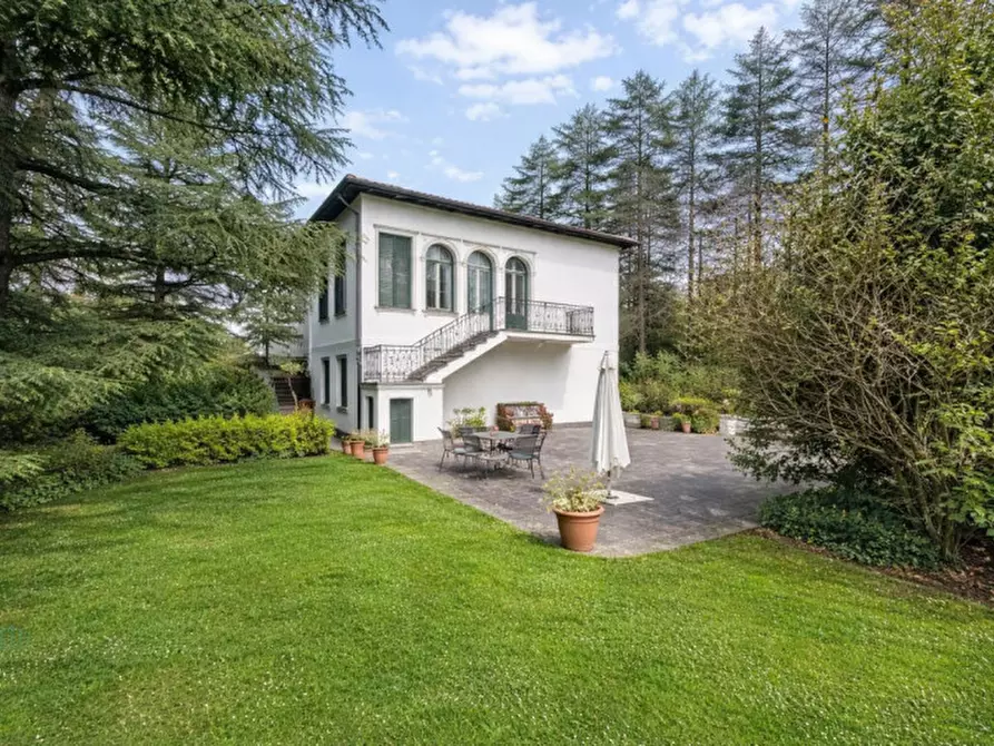 Immagine 2 di Casa bifamiliare in vendita  in Via Belvedere a Pianoro