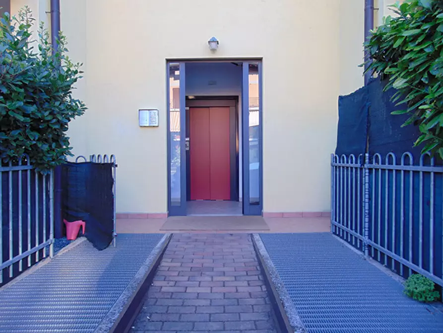 Immagine 11 di Appartamento in vendita  in Via Valle Scura a Castiglione Delle Stiviere