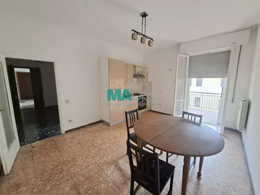 Immagine 2 di Appartamento in vendita  in via Padova a Prato