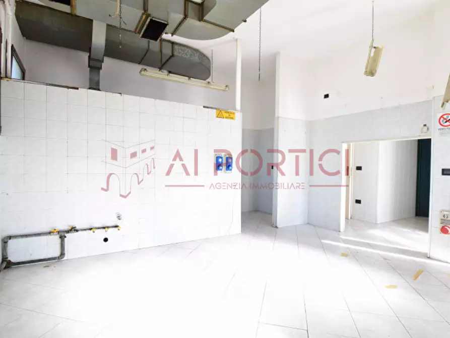 Immagine 11 di Negozio in affitto  in Via Borgo Rossi a Piove Di Sacco