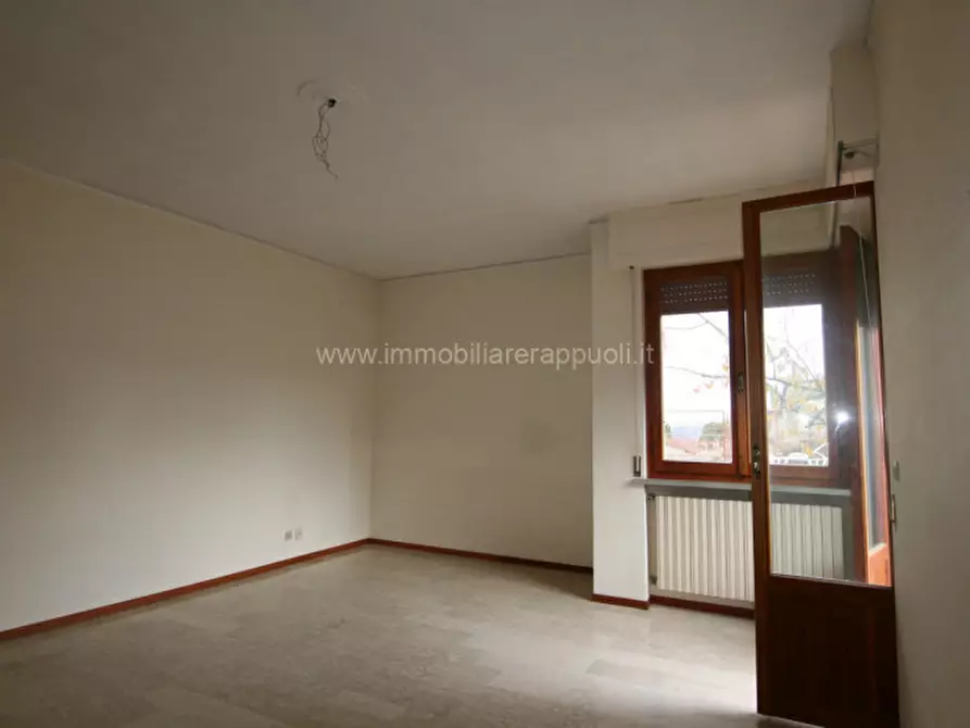 Immagine 6 di Appartamento in vendita  a Lucignano