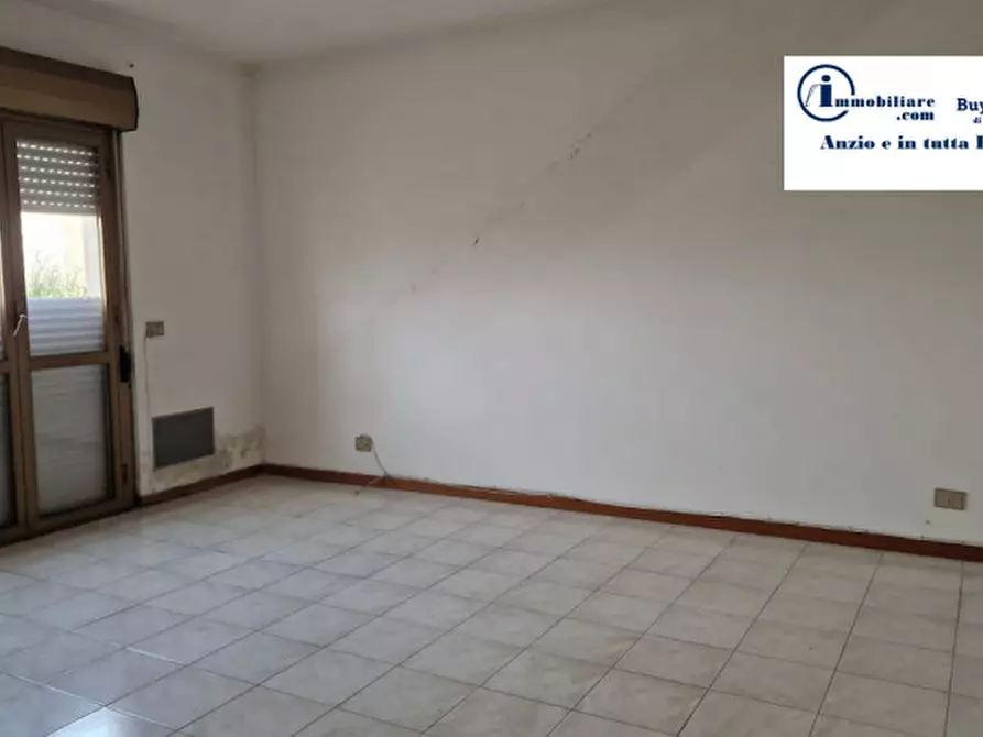 Immagine 4 di Attico in vendita  in Via Santa Lucia Filippini a Nettuno