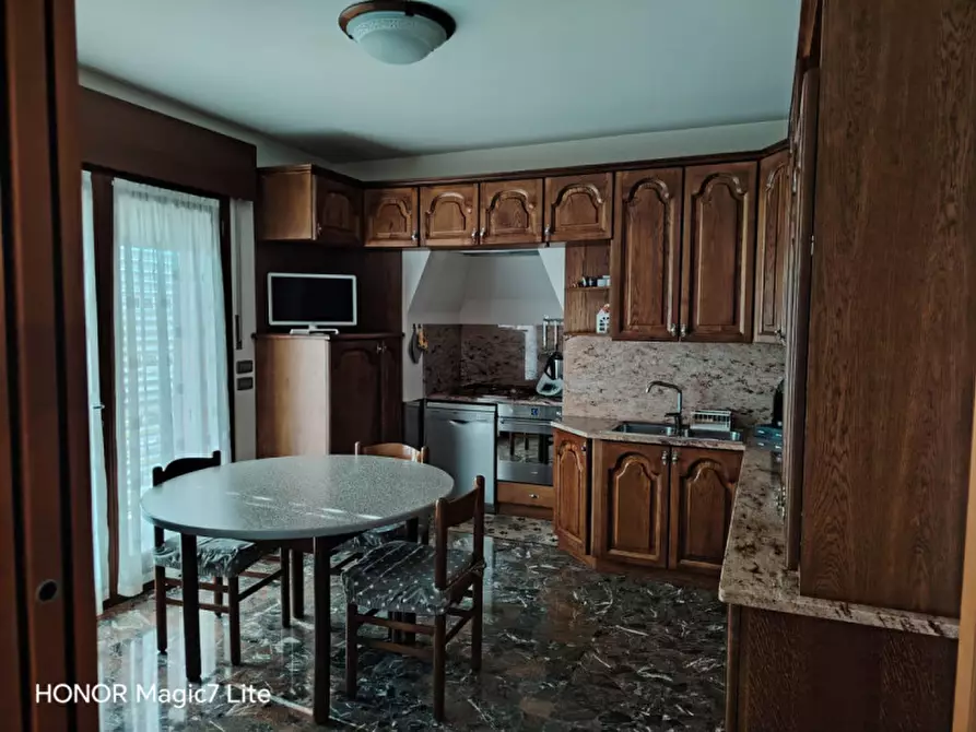 Immagine 9 di Casa indipendente in vendita  a Castello Di Godego