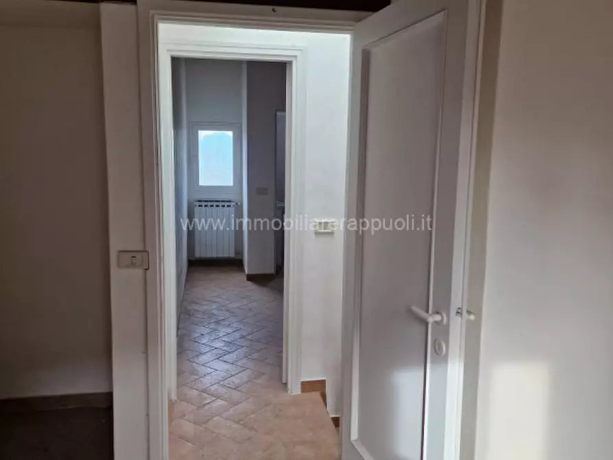 Immagine 9 di Casa indipendente in vendita  a Montepulciano