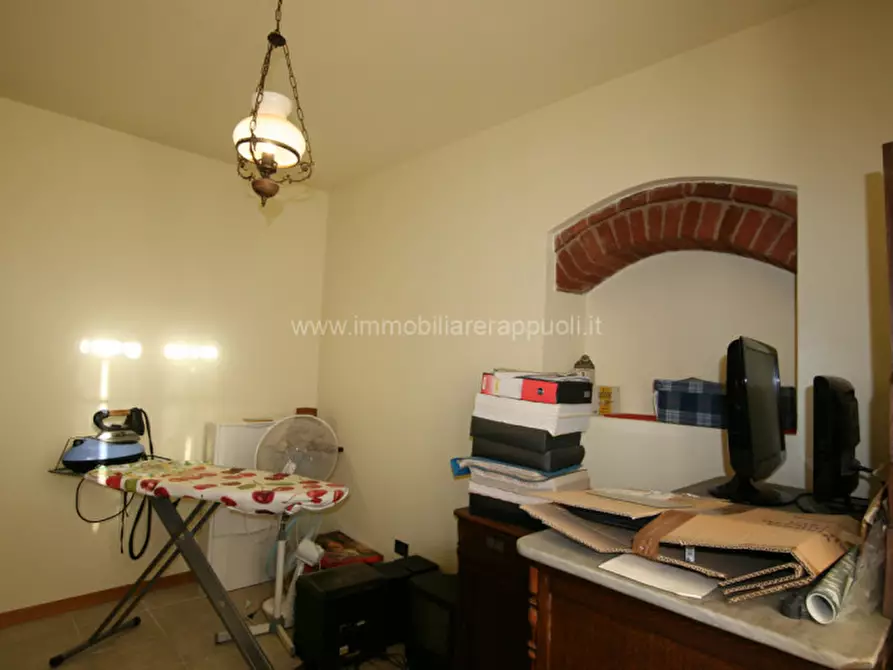 Immagine 17 di Casa indipendente in vendita  a Sinalunga