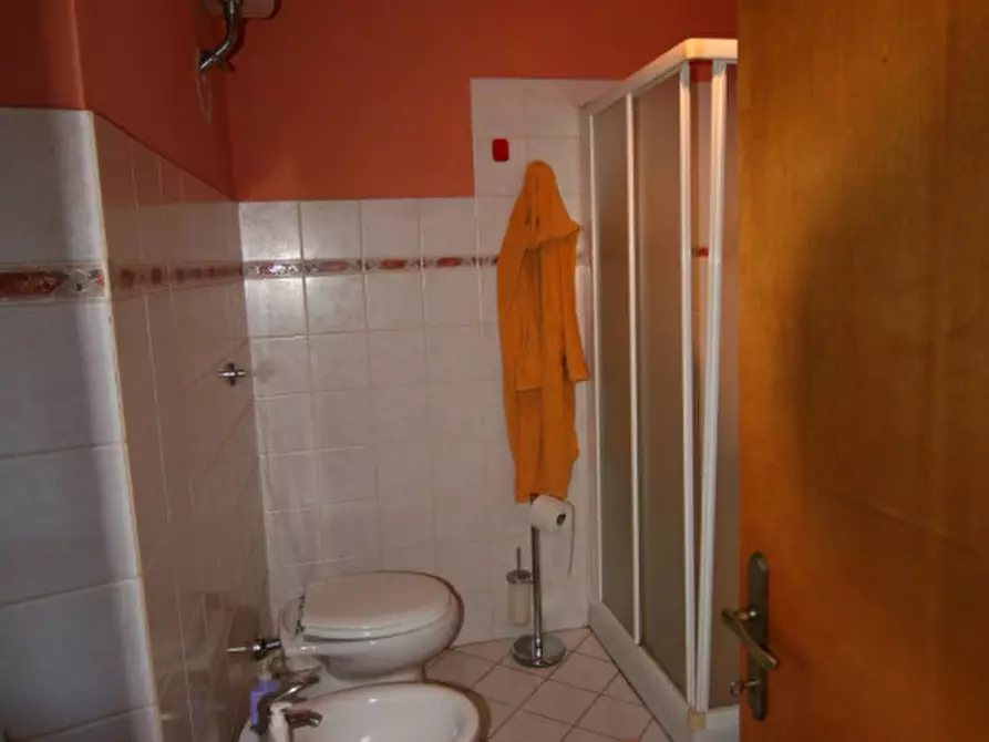 Immagine 18 di Casa indipendente in vendita  a Sinalunga