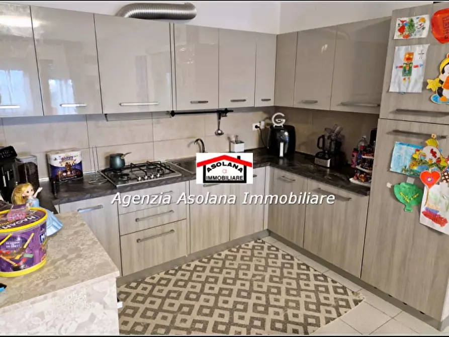 Immagine 1 di Appartamento in affitto  in via Montegrappa a Caerano Di San Marco