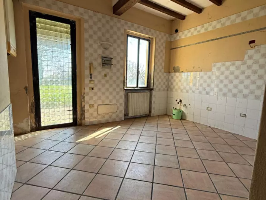 Immagine 7 di Casa bifamiliare in vendita  in Via Martiri della Liberazione, 78 a Parma