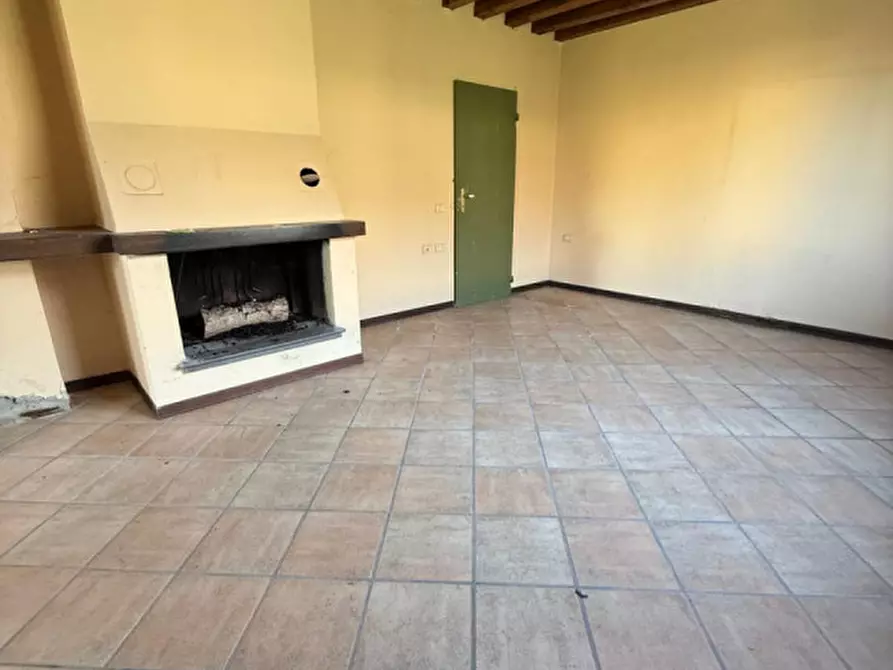 Immagine 19 di Casa bifamiliare in vendita  in Via Martiri della Liberazione, 78 a Parma