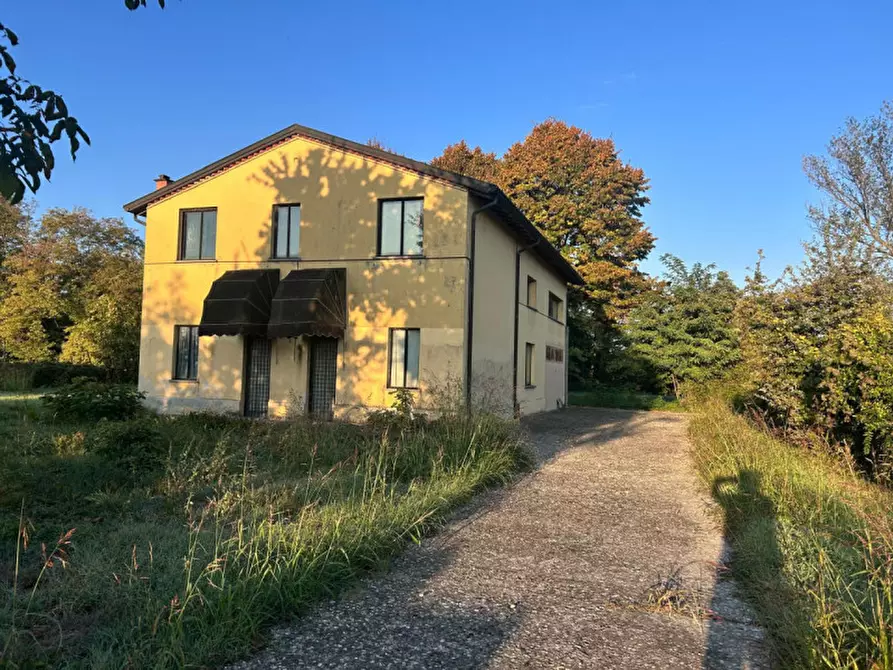 Immagine 3 di Casa bifamiliare in vendita  in Via Martiri della Liberazione, 78 a Parma