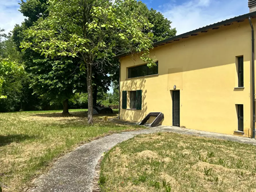 Immagine 3 di Casa bifamiliare in vendita  in Via Martiri della Liberazione, 78 a Parma