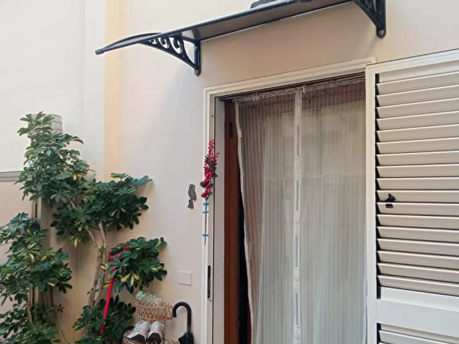 Immagine 5 di Appartamento in vendita  in Via Ugo Foscolo a Viareggio