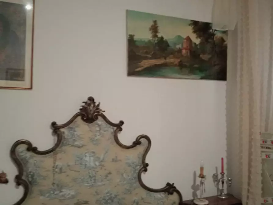 Immagine 7 di Appartamento in vendita  in Via Ugo Foscolo a Viareggio