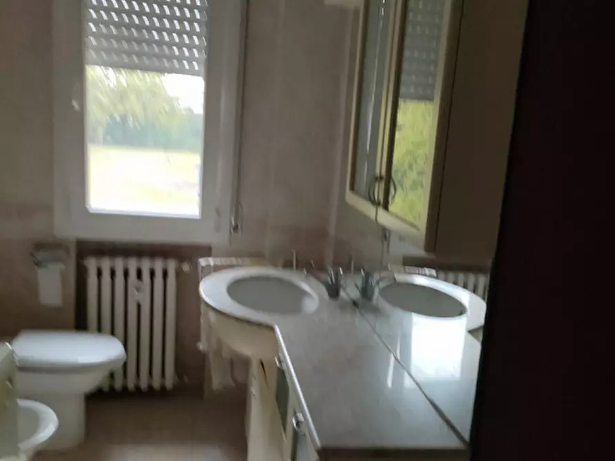 Immagine 4 di Camera in affitto  in Viale Antonio Gramsci, 372 a Modena