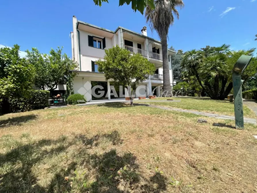 Immagine 1 di Villa in vendita  in Via Etna, 16 a Rende