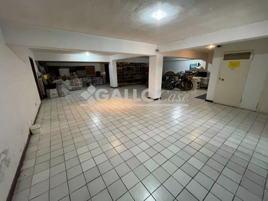 Immagine 18 di Villa in vendita  in Via Etna, 16 a Rende