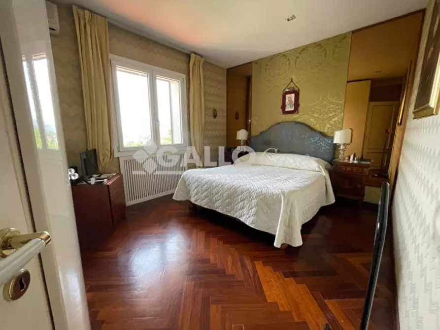 Immagine 20 di Villa in vendita  in Via Etna, 16 a Rende