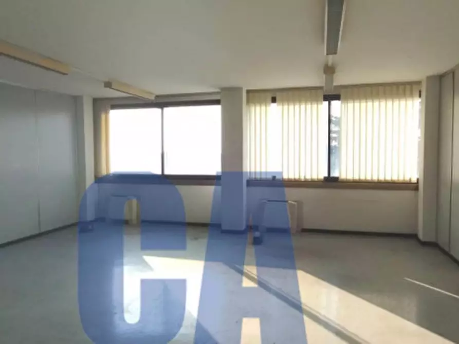 Immagine 5 di Ufficio in affitto  in VIA PODGORA a Legnano