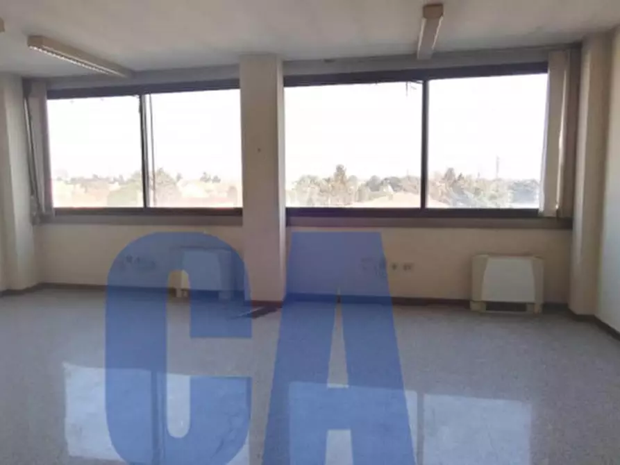 Immagine 12 di Ufficio in affitto  in VIA PODGORA a Legnano