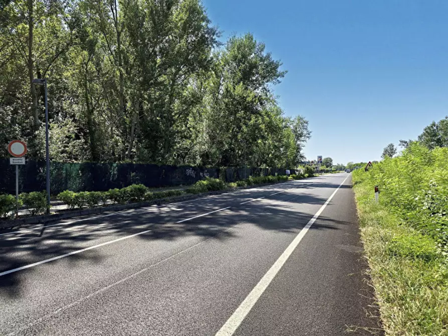 Immagine 14 di Terreno in vendita  in Via Monfalcone - Località Sacca dei Moreri, N. snc a Grado