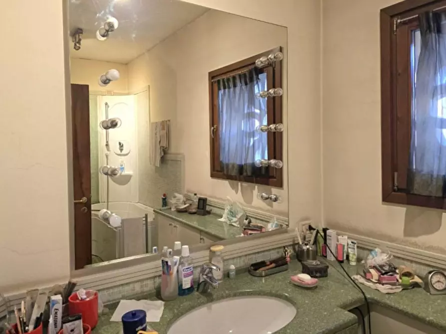 Immagine 5 di Appartamento in vendita  in Via Cisalpina, 14/3, 36071 Arzignano VI, Italia a Arzignano