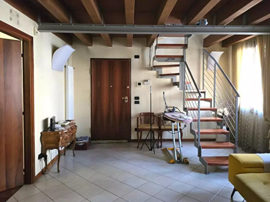 Immagine 1 di Ufficio in vendita  in Via Cisalpina, 16, 36071 Arzignano VI, Italia a Arzignano