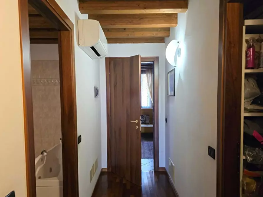 Immagine 4 di Ufficio in vendita  in Via Cisalpina, 16, 36071 Arzignano VI, Italia a Arzignano