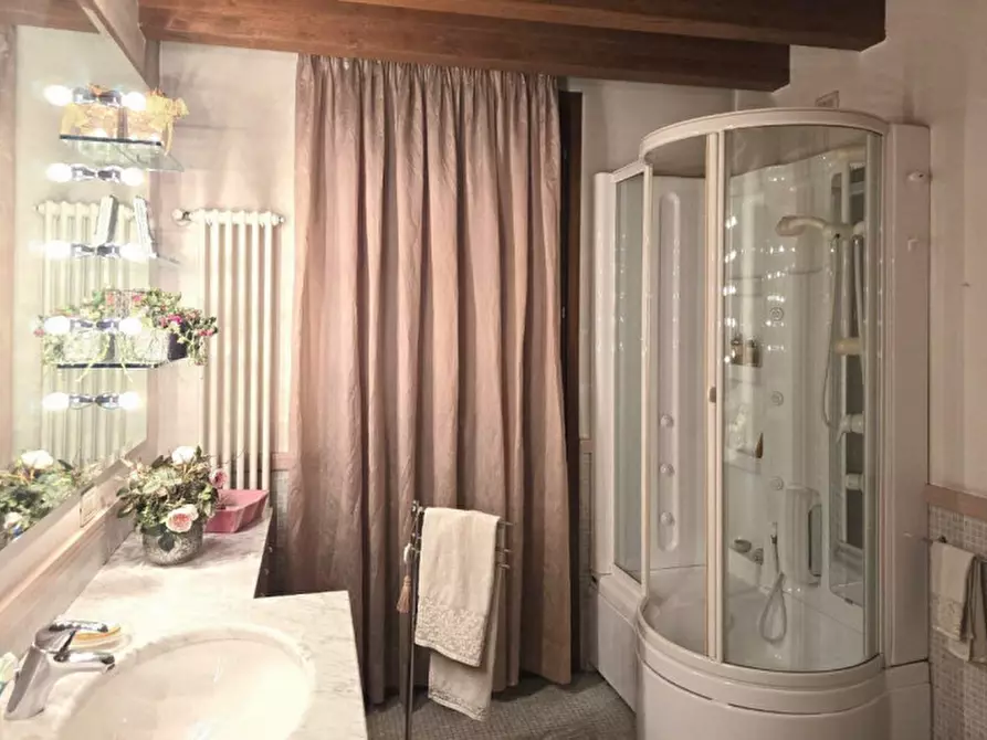 Immagine 5 di Ufficio in vendita  in Via Cisalpina, 14, 36071 Arzignano VI, Italia a Arzignano