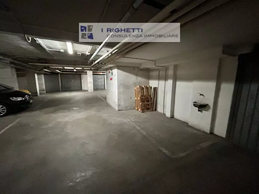 Immagine 4 di Posto auto in vendita  in Via Vasco de Gama a Verona