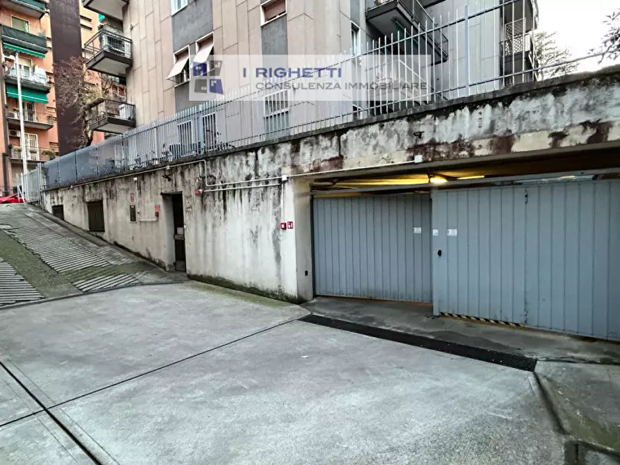 Immagine 5 di Posto auto in vendita  in Via Vasco de Gama a Verona