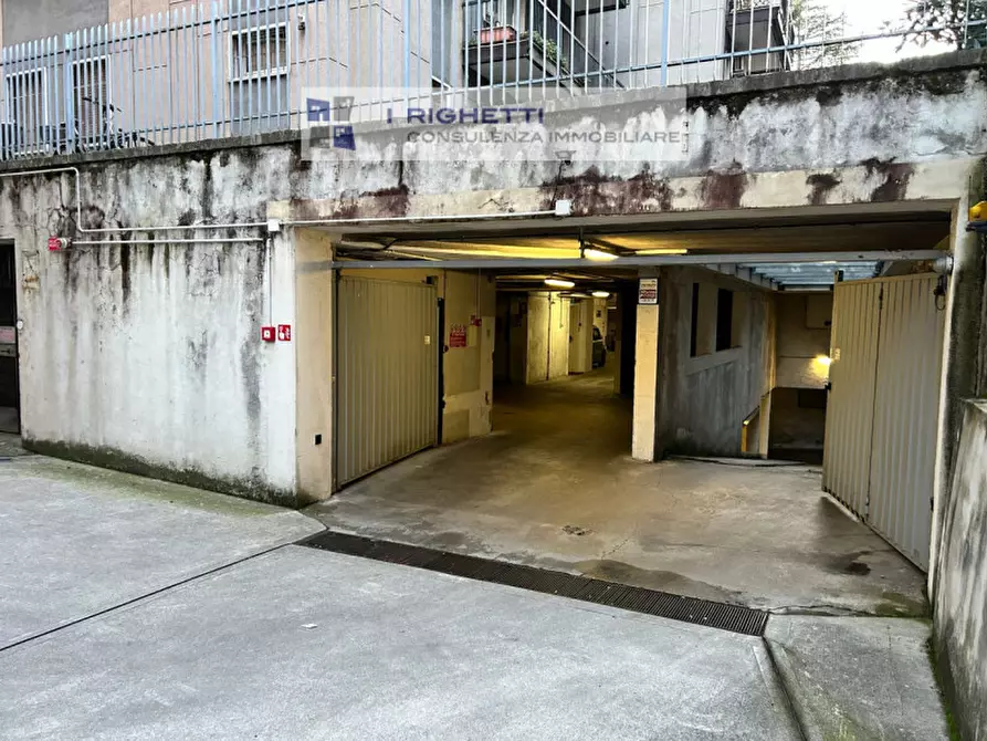 Immagine 11 di Posto auto in vendita  in Via Vasco de Gama a Verona