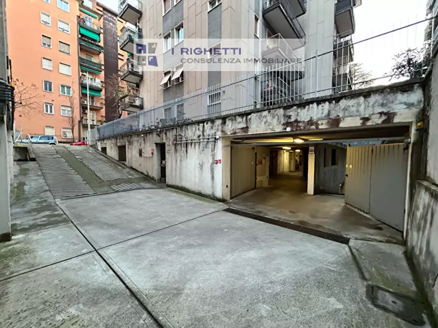 Immagine 12 di Posto auto in vendita  in Via Vasco de Gama a Verona