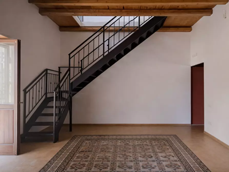 Immagine 6 di Casa indipendente in vendita  in Vicolo Chiazzese 8-10-18 a Palermo