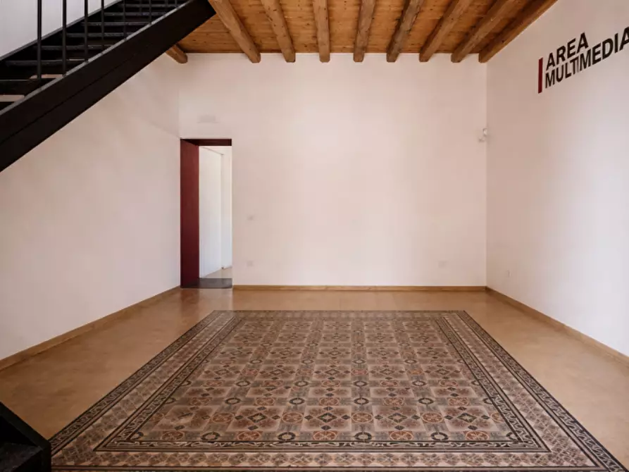 Immagine 7 di Casa indipendente in vendita  in Vicolo Chiazzese 8-10-18 a Palermo