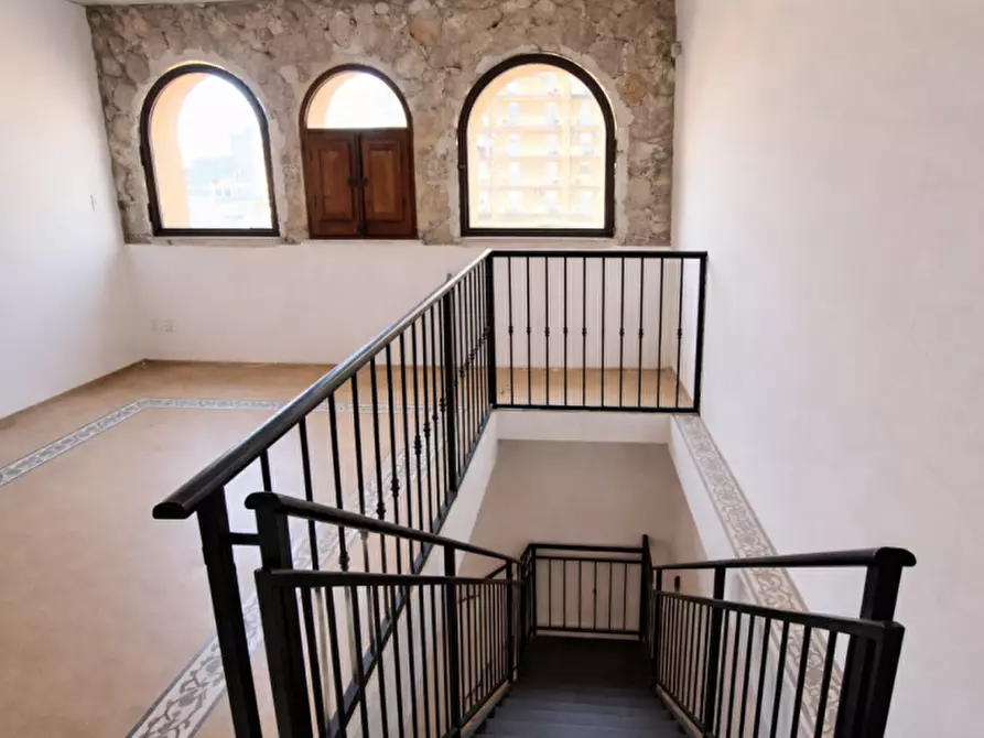 Immagine 11 di Casa indipendente in vendita  in Vicolo Chiazzese 8-10-18 a Palermo