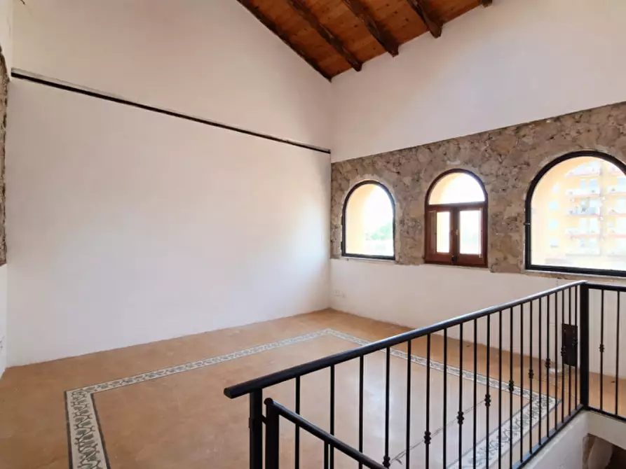 Immagine 14 di Casa indipendente in vendita  in Vicolo Chiazzese 8-10-18 a Palermo