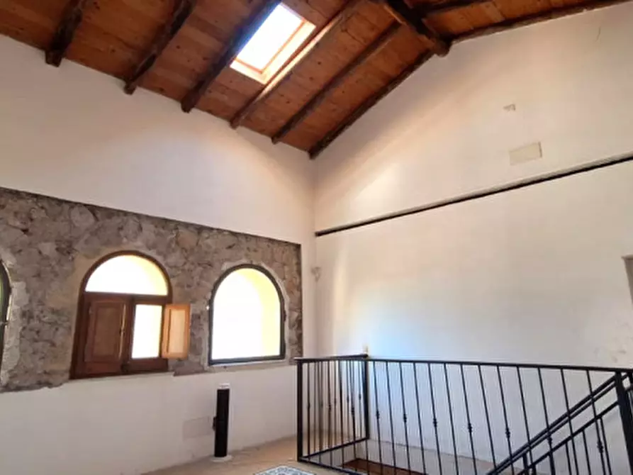 Immagine 16 di Casa indipendente in vendita  in Vicolo Chiazzese 8-10-18 a Palermo