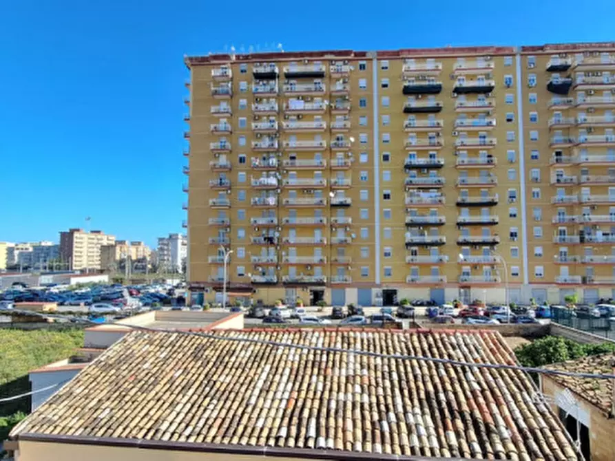 Immagine 18 di Casa indipendente in vendita  in Vicolo Chiazzese 8-10-18 a Palermo