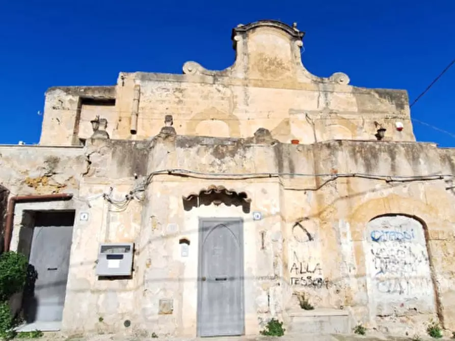 Immagine 22 di Casa indipendente in vendita  in Vicolo Chiazzese 8-10-18 a Palermo