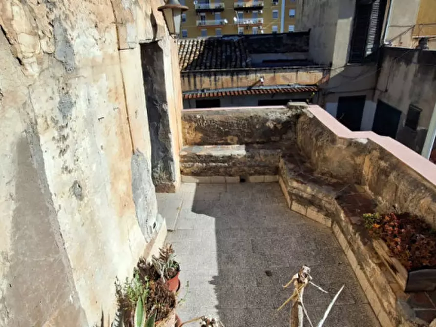 Immagine 42 di Casa indipendente in vendita  in Vicolo Chiazzese 8-10-18 a Palermo