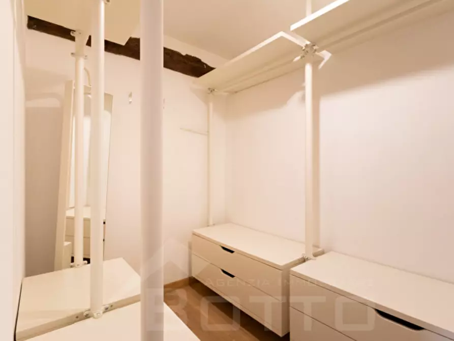 Immagine 6 di Appartamento in vendita  in via Verdi 81 a Borgomanero