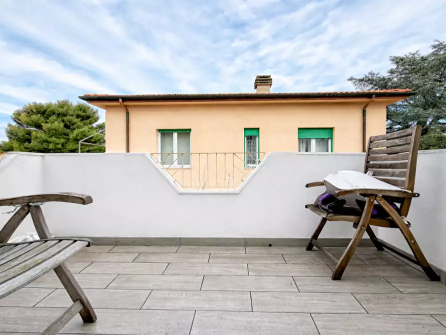 Immagine 29 di Appartamento in vendita  in Piazza Cappiello 7 a Livorno