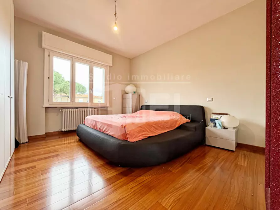 Immagine 31 di Appartamento in vendita  in Piazza Cappiello 7 a Livorno