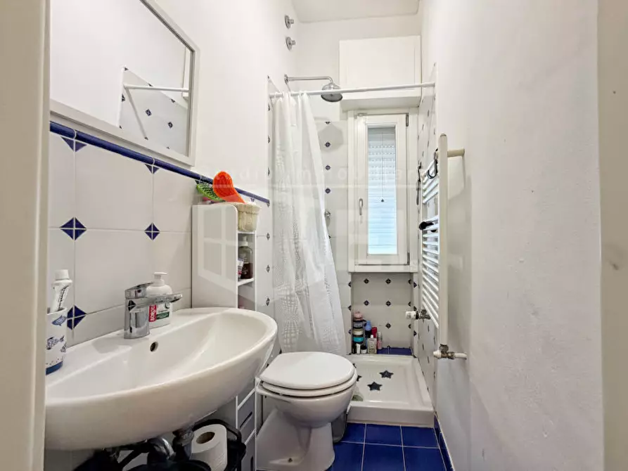 Immagine 35 di Appartamento in vendita  in Piazza Cappiello 7 a Livorno