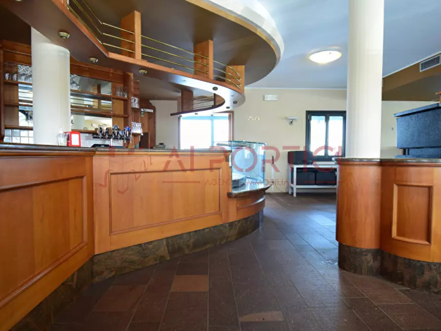 Immagine 1 di Negozio in affitto  in Via Aldo Moro a Brugine