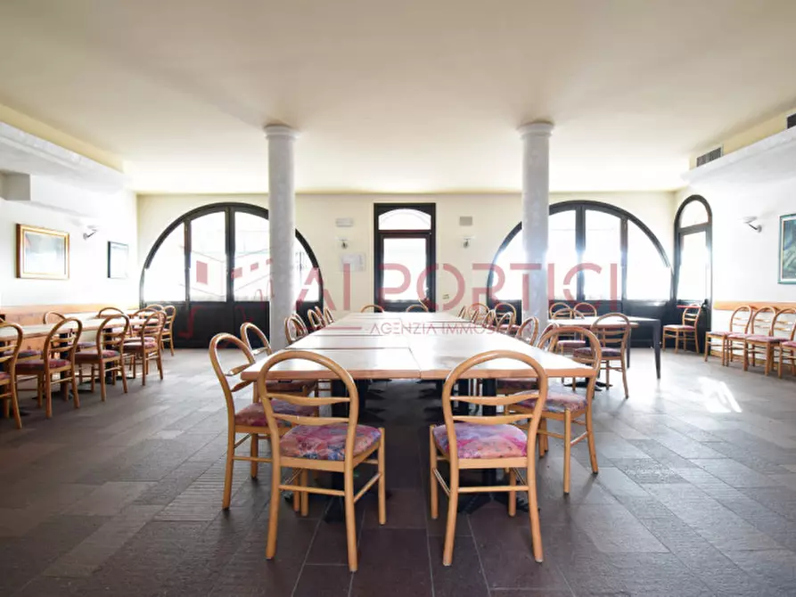 Immagine 6 di Negozio in affitto  in Via Aldo Moro a Brugine